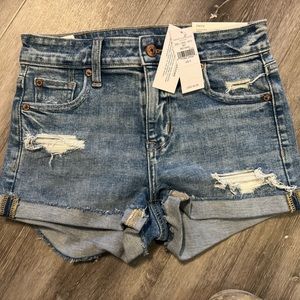 American Eagle Womens stretch distressed hi rise shortie - size 0 NWT